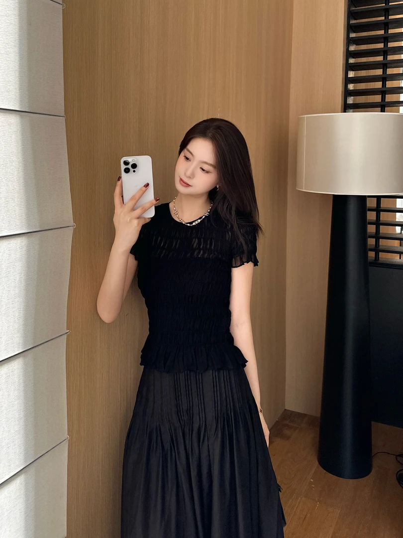 LUOZHIYIN/罗知音T112669F针织休闲宽松型圆领短袖打底T恤