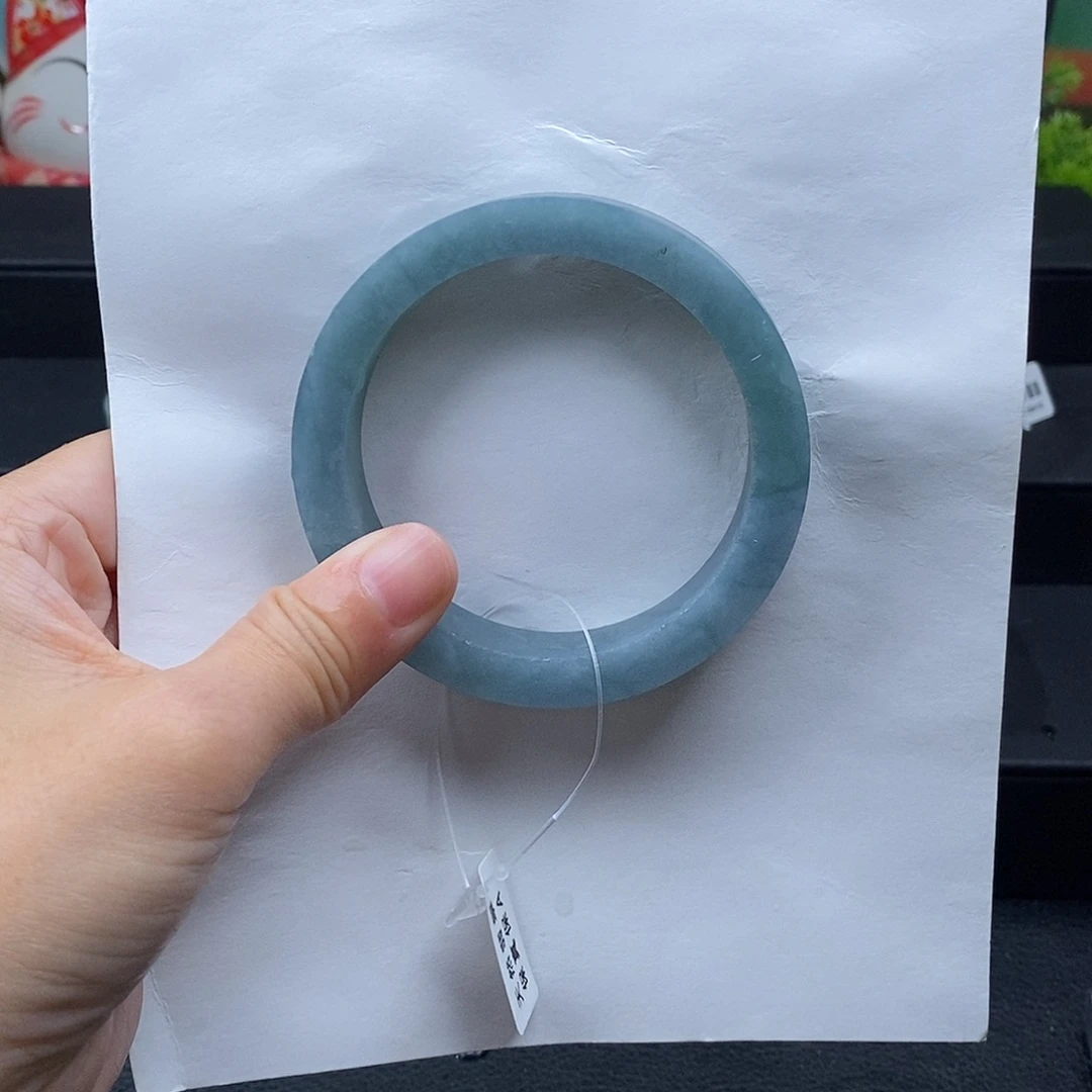定制翡翠未镶嵌手镯