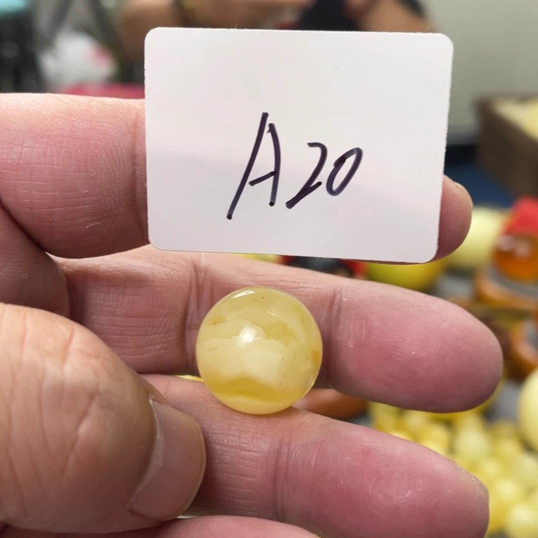 手链琥珀未镶嵌多样性发，发其中一件