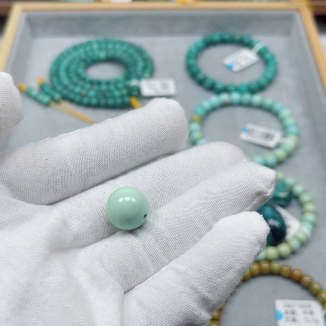 绿松石未镶嵌挂件