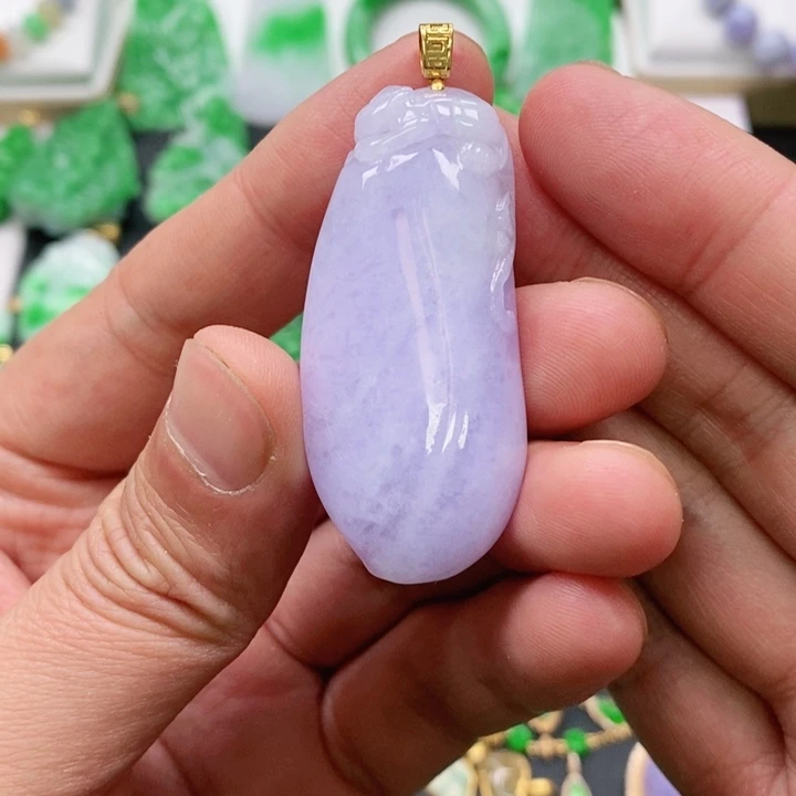 翡翠颈饰未镶嵌吊坠