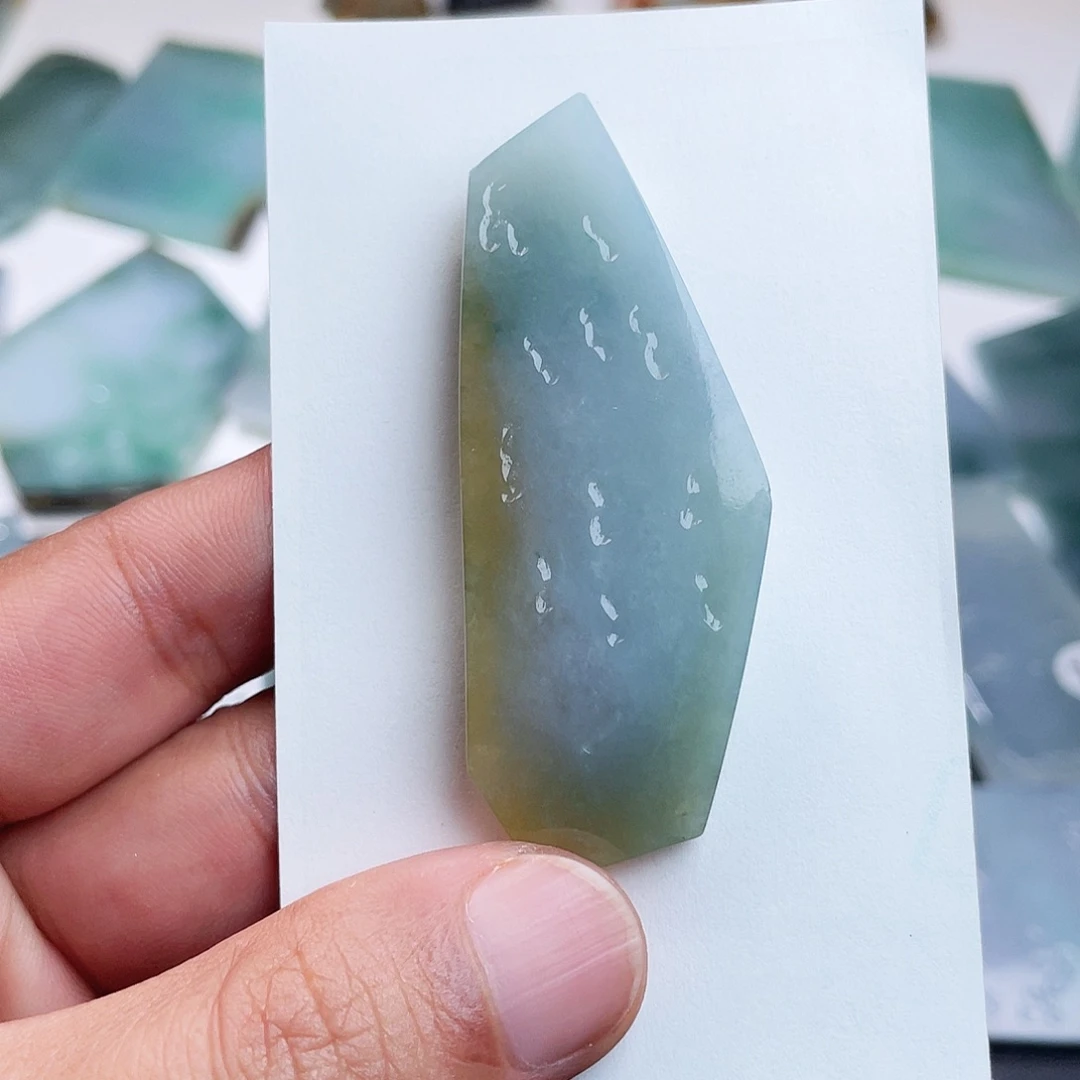 定制翡翠未镶嵌翡翠挂件