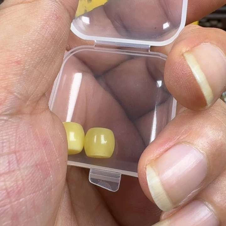 合成碳硅石铜合金文玩配饰蜜小辣老型8