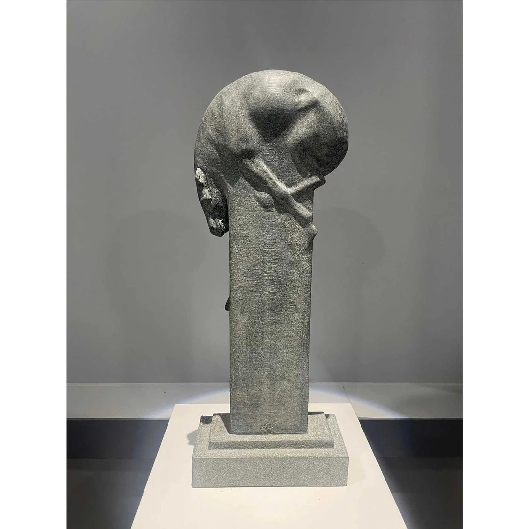 出少昆作品《纪念曲》青石