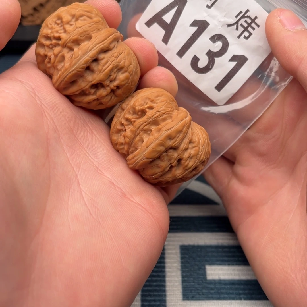 月***风文玩核桃吊坠元宝41