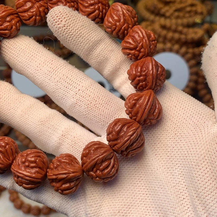 平***乐桃核手串秦岭龙纹