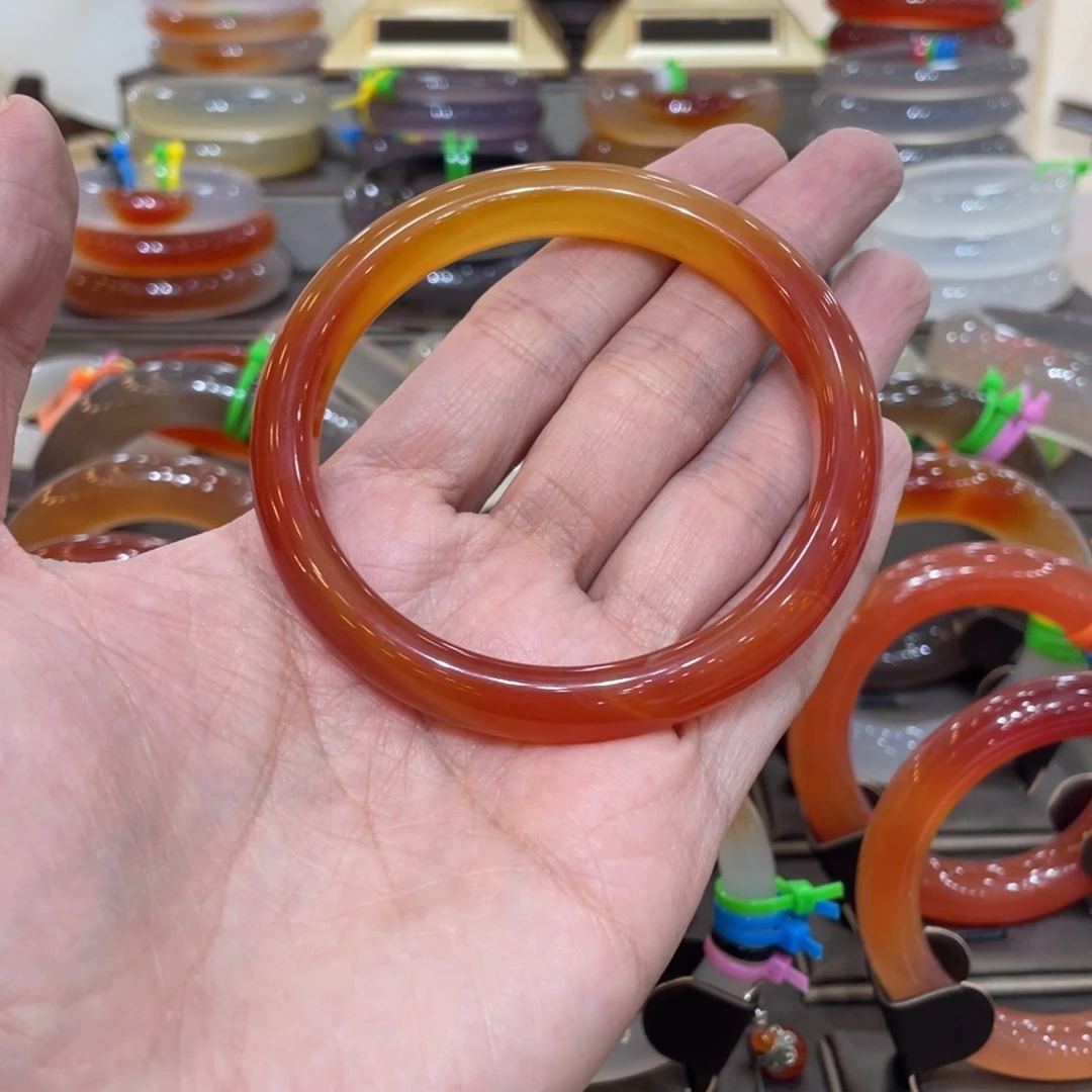 玛瑙/玉髓手镯未镶嵌