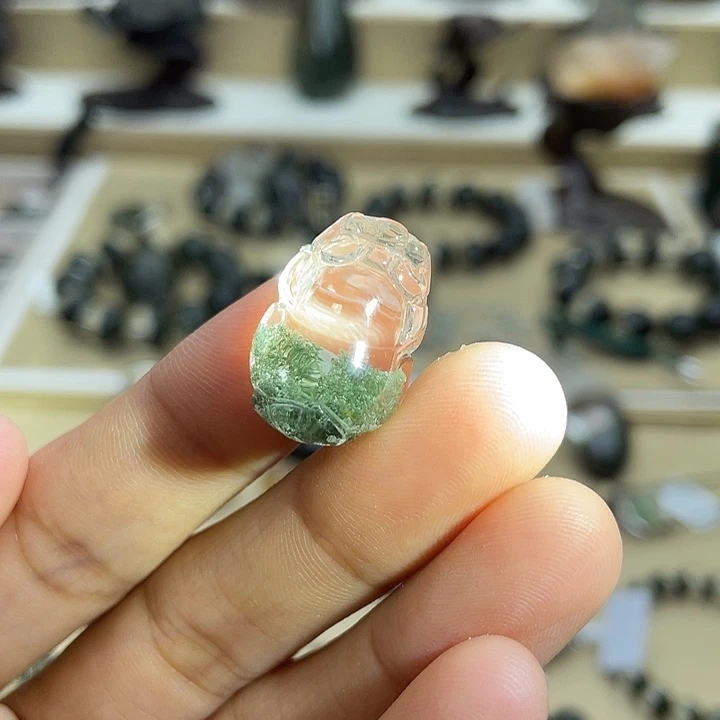 未镶嵌颈饰水晶巴西绿幽灵貔貅定制