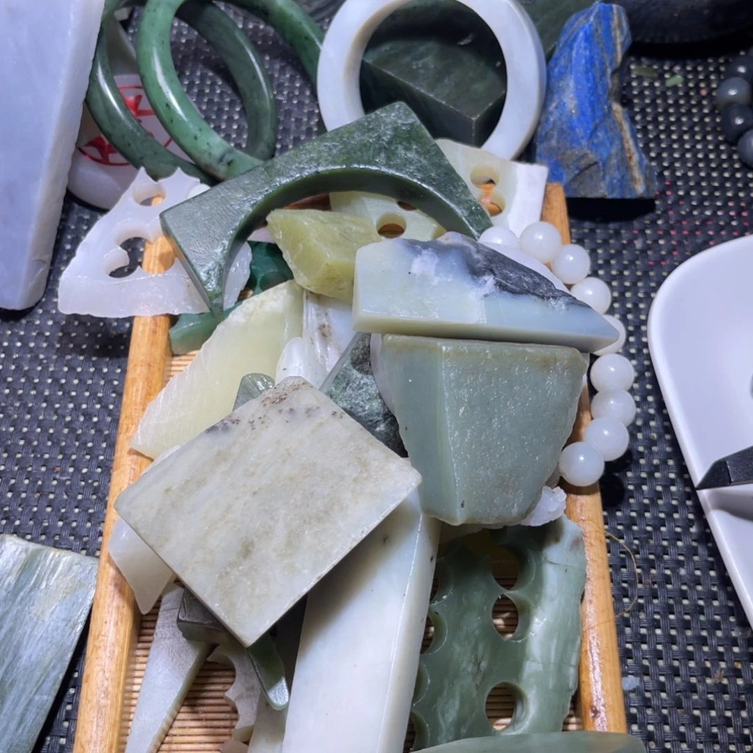 未镶嵌和田玉挂件