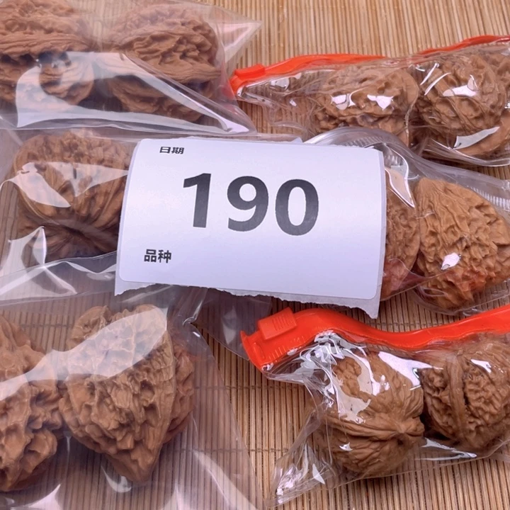 文玩核桃把件190号6对