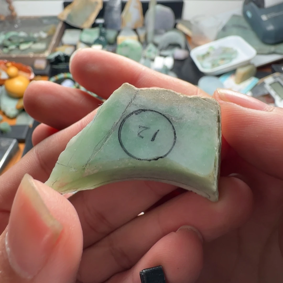 定制翡翠未镶嵌材料