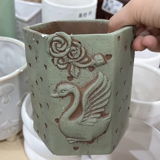 多肉绿植陶瓷花盆9.9包邮，有孔