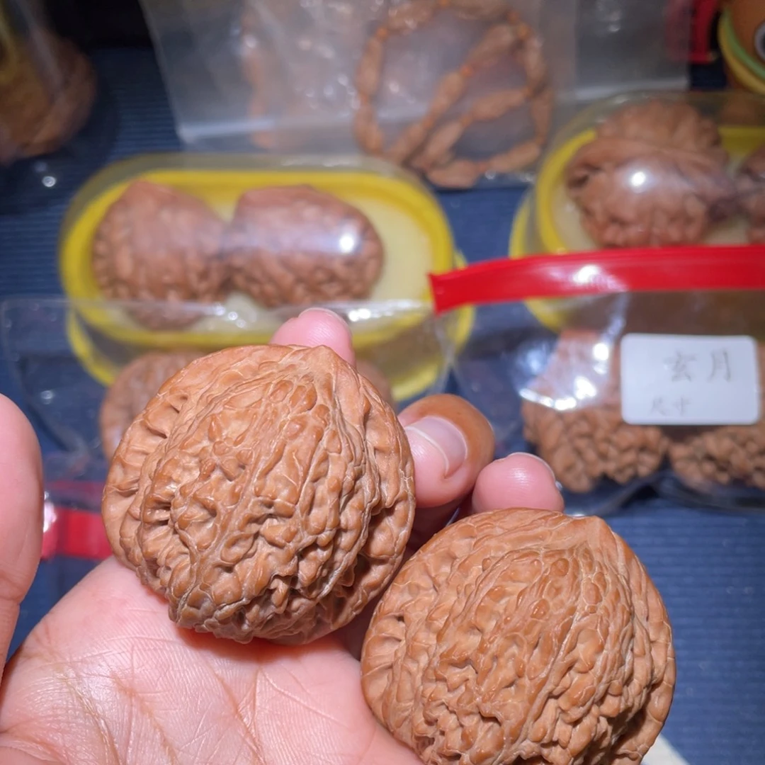 文玩核桃吊坠全品原装平谷绣球42