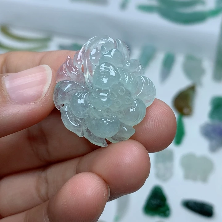 吊坠(不含链)未镶嵌翡翠