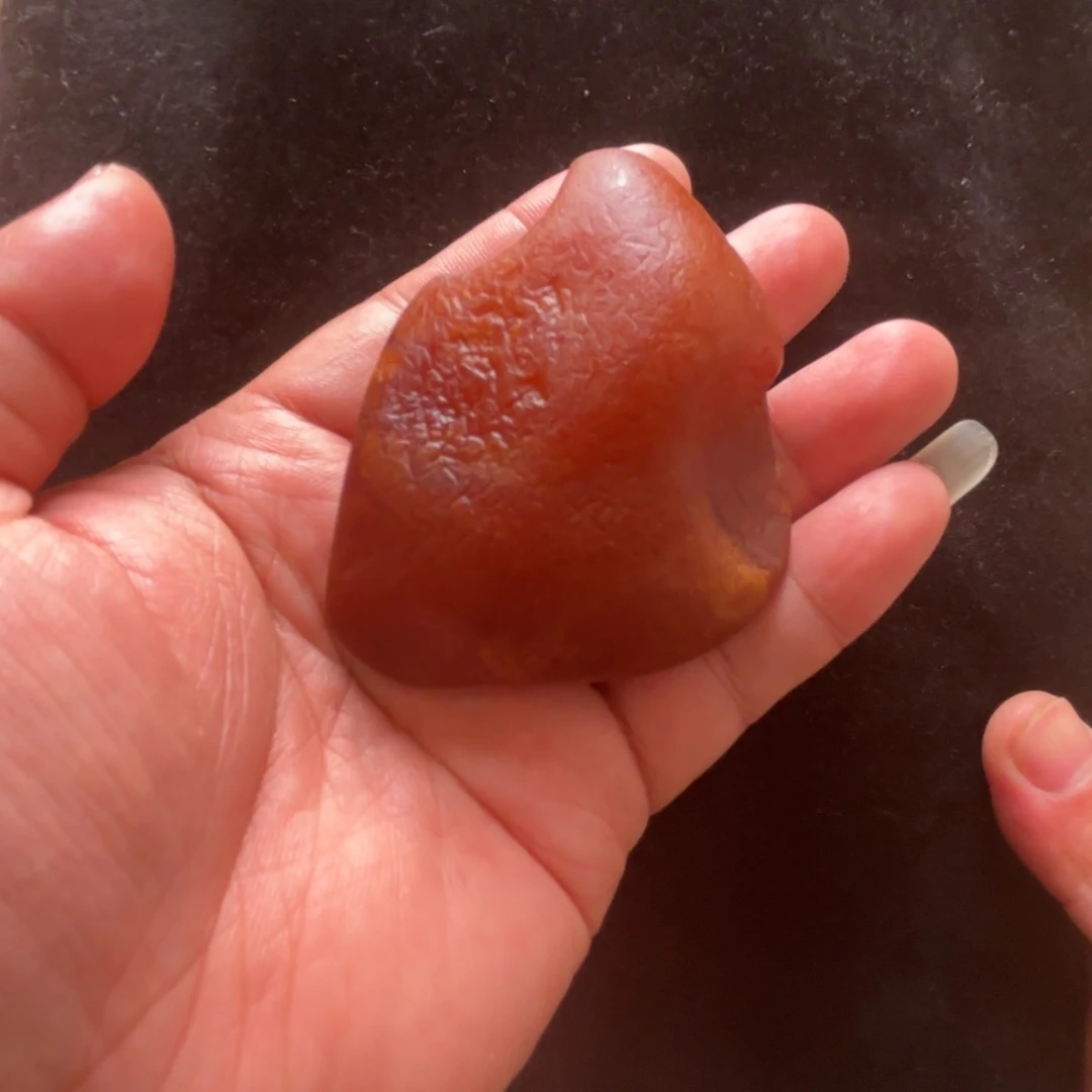 蜜蜡未镶嵌珠宝奇石