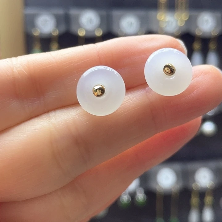 和田玉18K金镶嵌耳饰