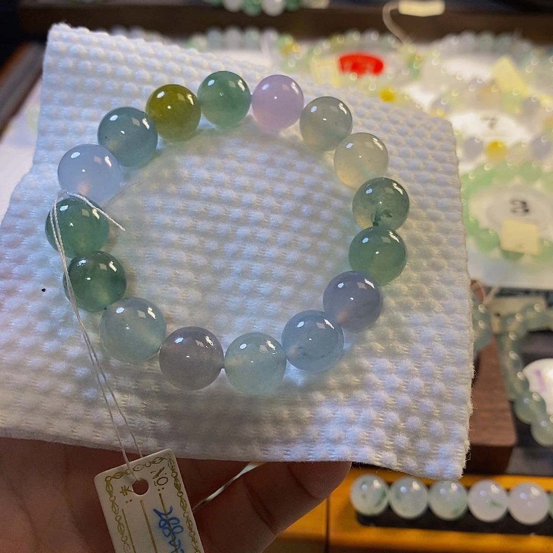 定制翡翠未镶嵌翡翠.