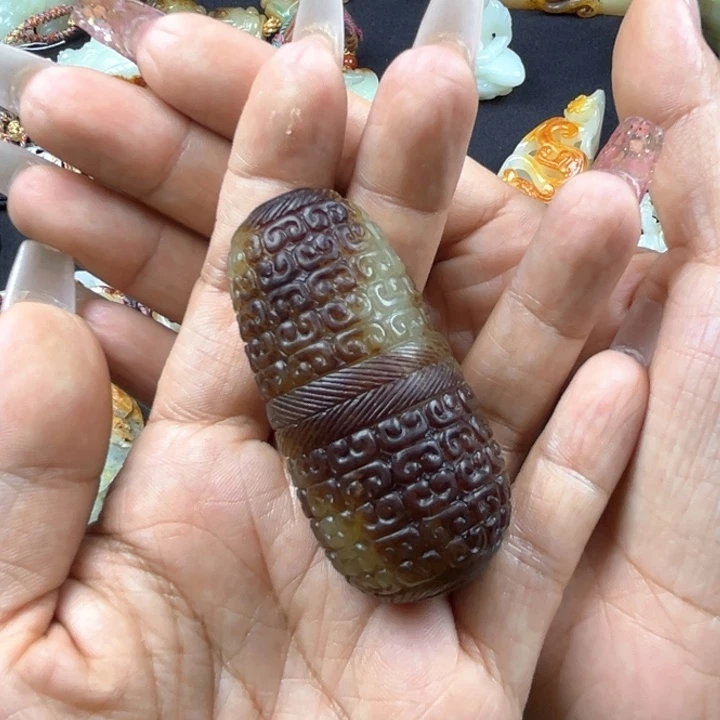 飞***飞和田玉未镶嵌挂件