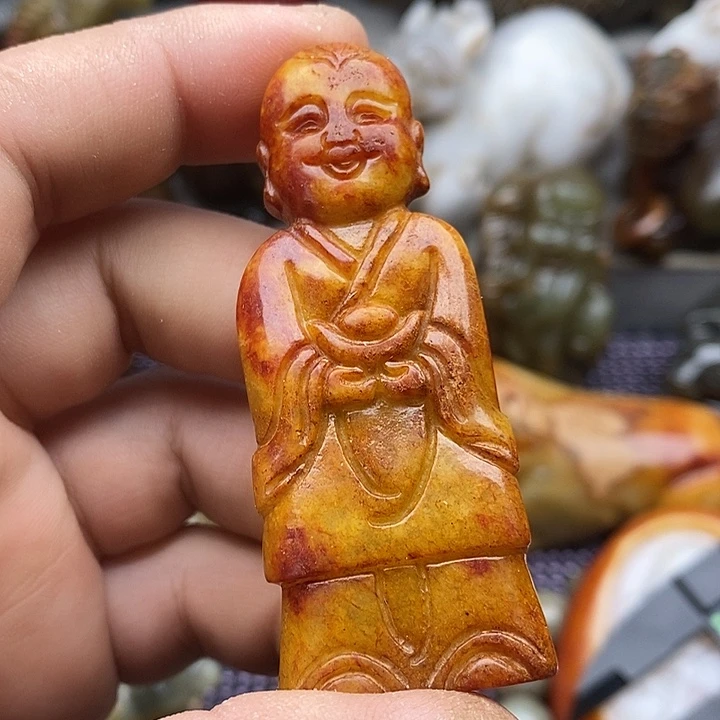 未镶嵌蛇纹石玉颈饰