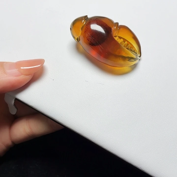 琥珀未镶嵌珠宝奇石吊