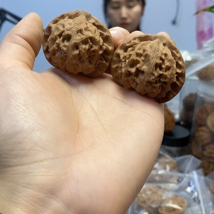 把件文玩核桃43红皮宫灯水尖黄