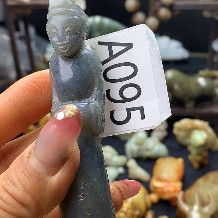 和田玉未镶嵌车挂