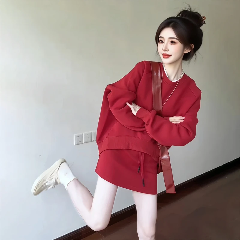 高级感炸街红色卫衣短裙套装女秋冬休闲宽松显瘦运动半身裙两件套