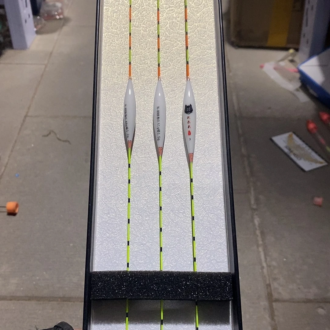 双尾鱼漂一盒，，，，，