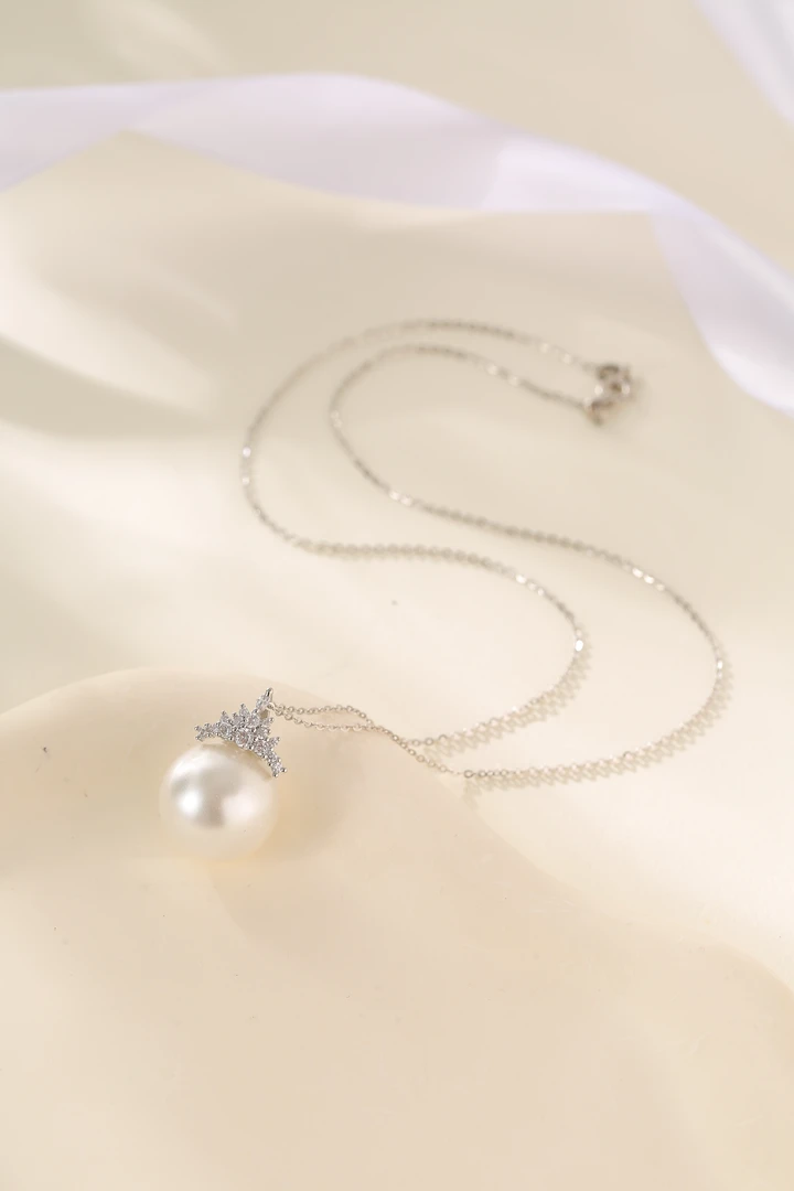 【冰雪女王】16mm雪域白大气端庄高级感龙珠吊坠