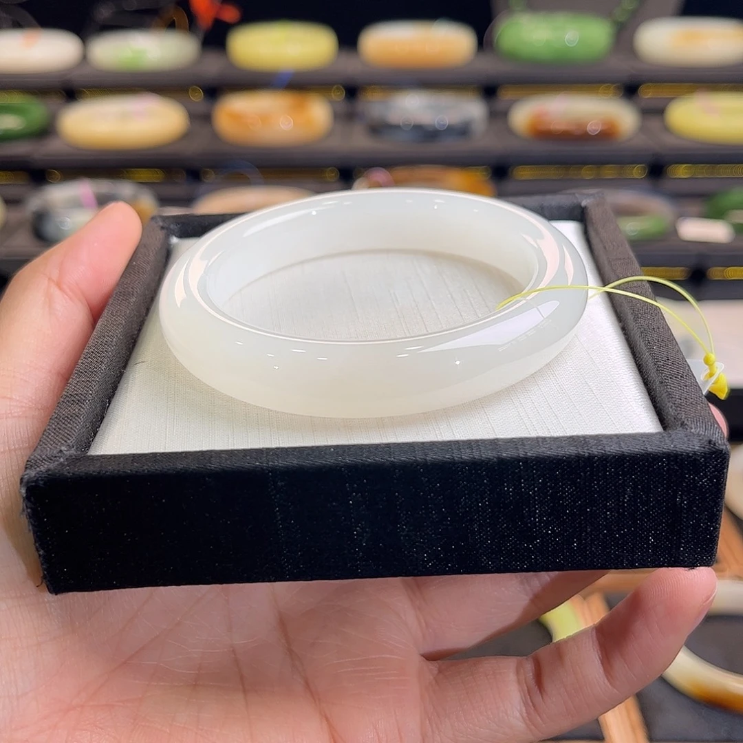 和田玉未镶嵌手镯青海白玉