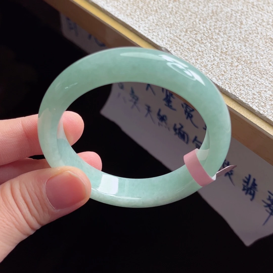 翡翠未镶嵌手镯手镯