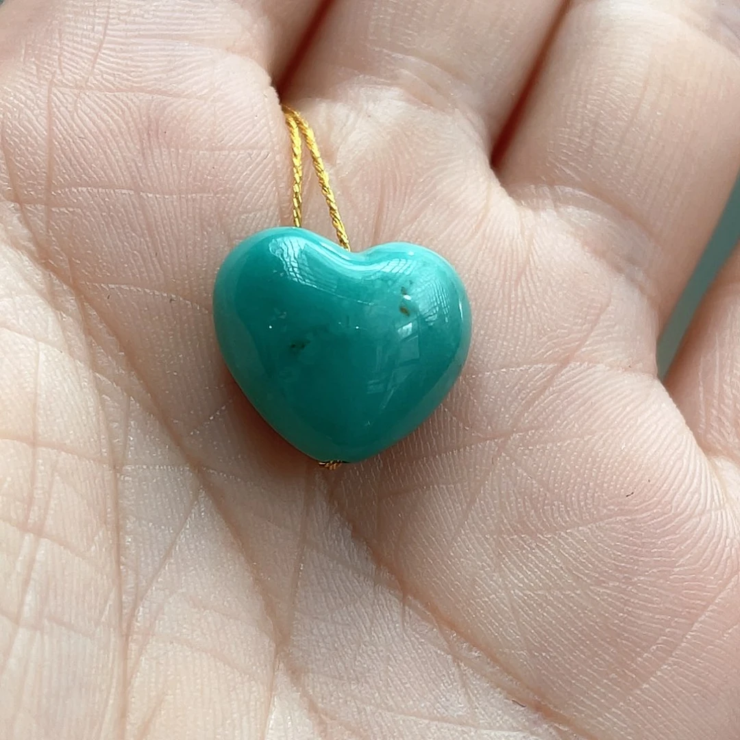 未镶嵌绿松石颈饰