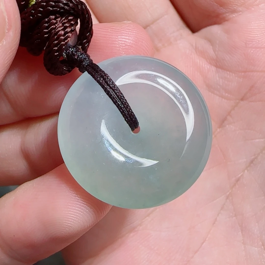 翡翠未镶嵌颈饰平安扣