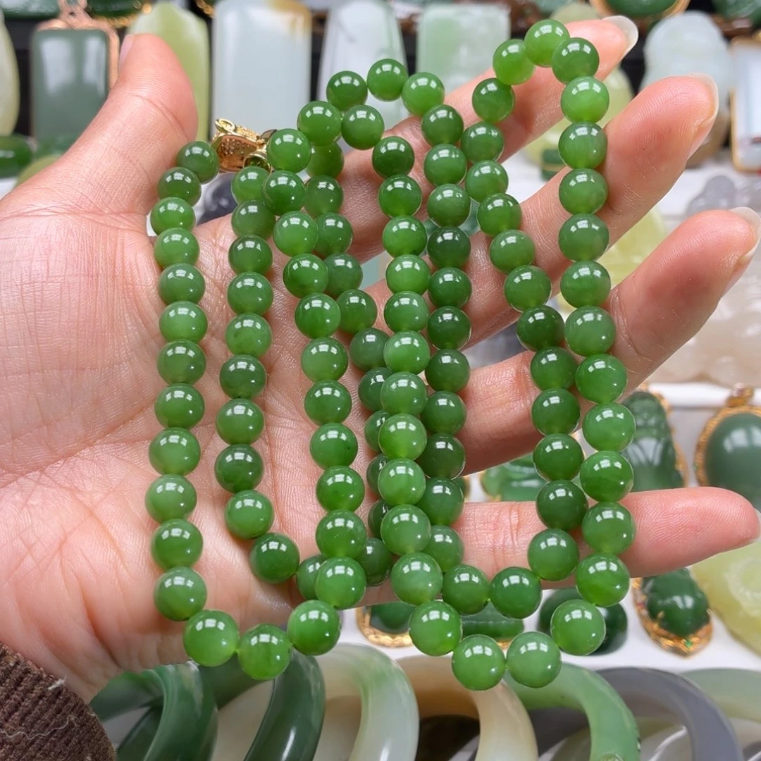 和田玉未镶嵌颈饰卡8漏