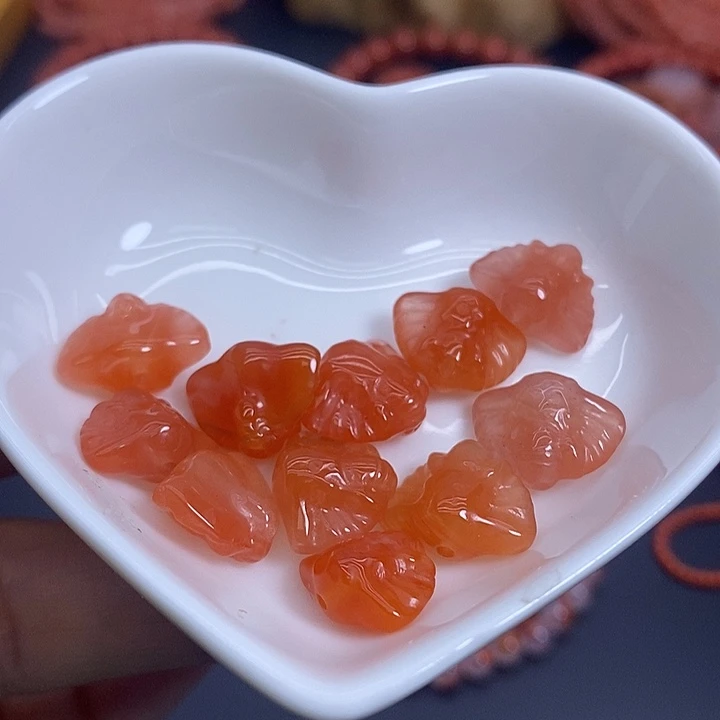 南红玛瑙未镶嵌珠宝半成品多样性发其一