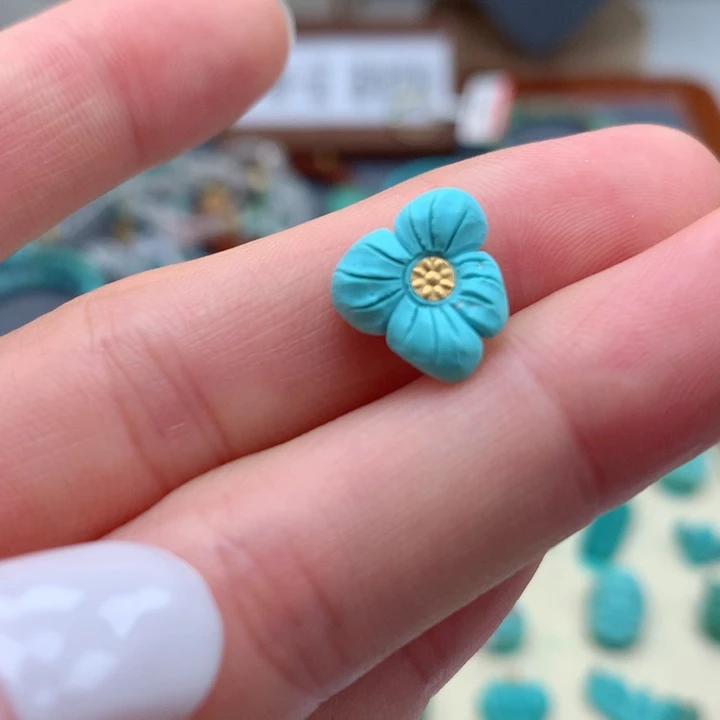 绿松石绿松石配饰未镶嵌