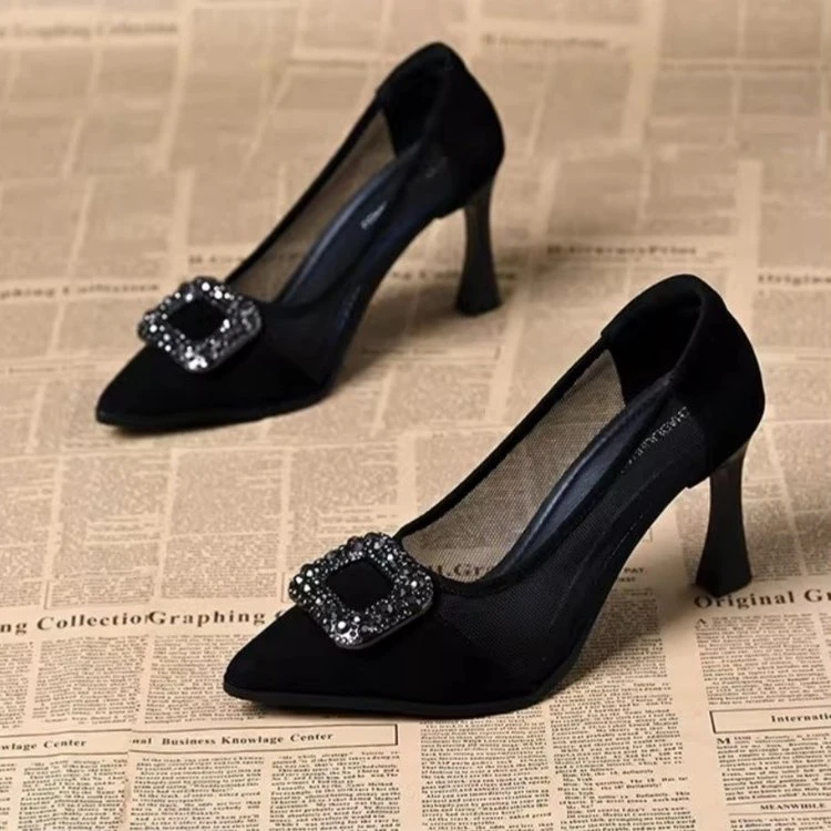 不累脚高跟鞋新款通勤大码女鞋气质绝美水钻法式细跟尖头黑色单鞋