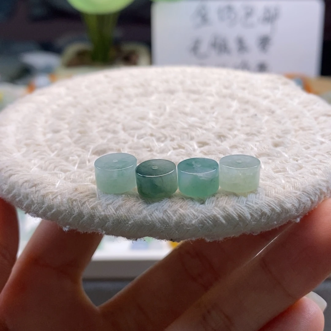 翡翠散珠天然翡翠桶珠大礼包，全有纹