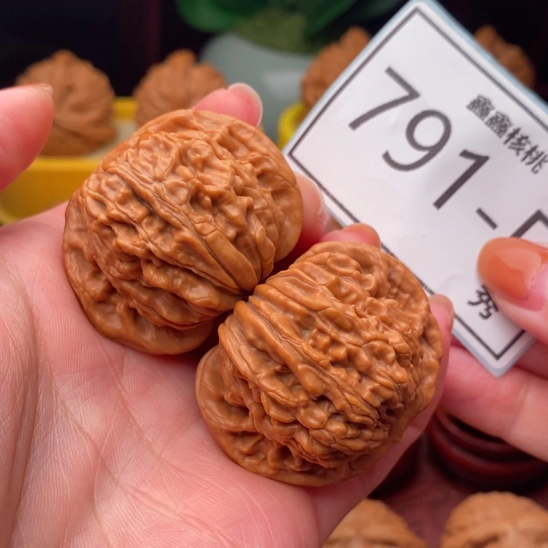 文玩核桃把件汉高楼42