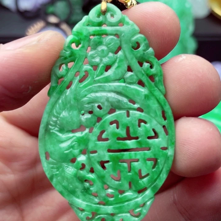 翡翠未镶嵌吊坠(不含链)