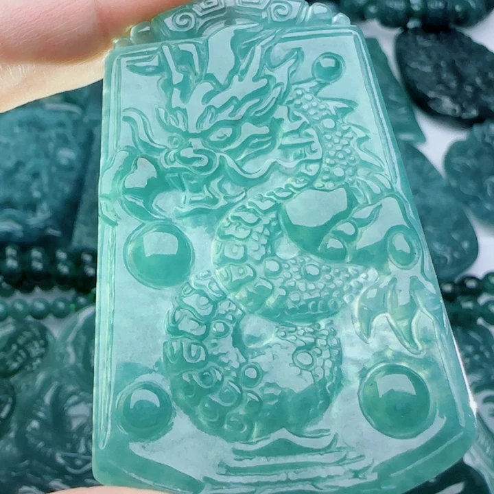 翡翠未镶嵌颈饰多样性发货天然A货翡翠