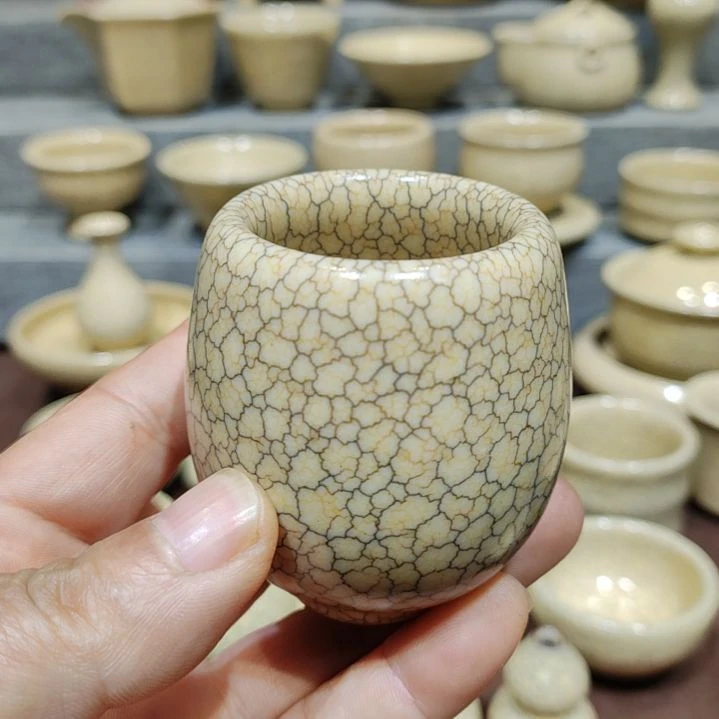 笑***W龚东华老师梅花墨纹作品