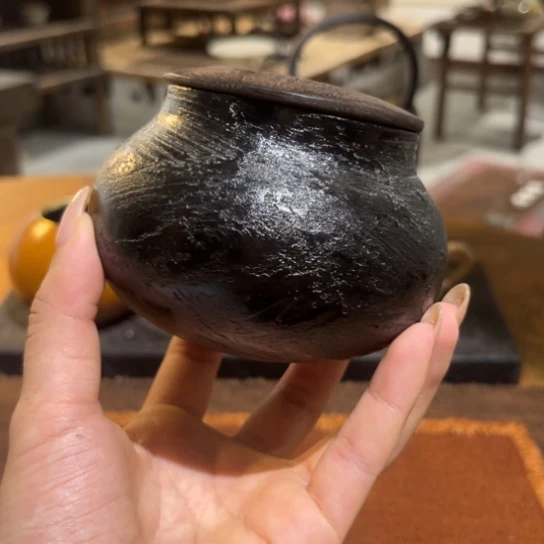 景德镇鱼和熊手工陶艺