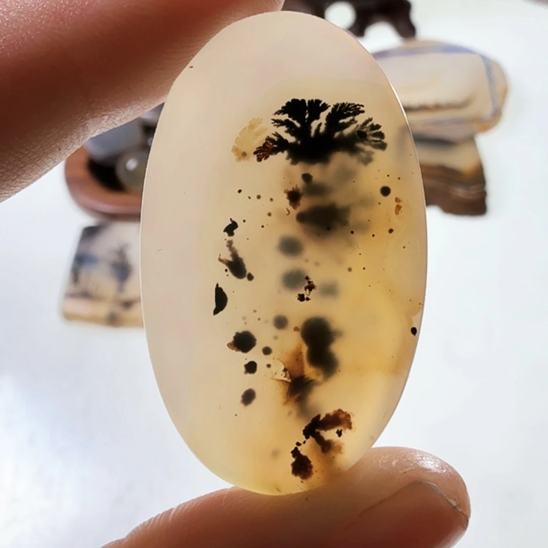 玛瑙/玉髓未镶嵌珠宝半成品