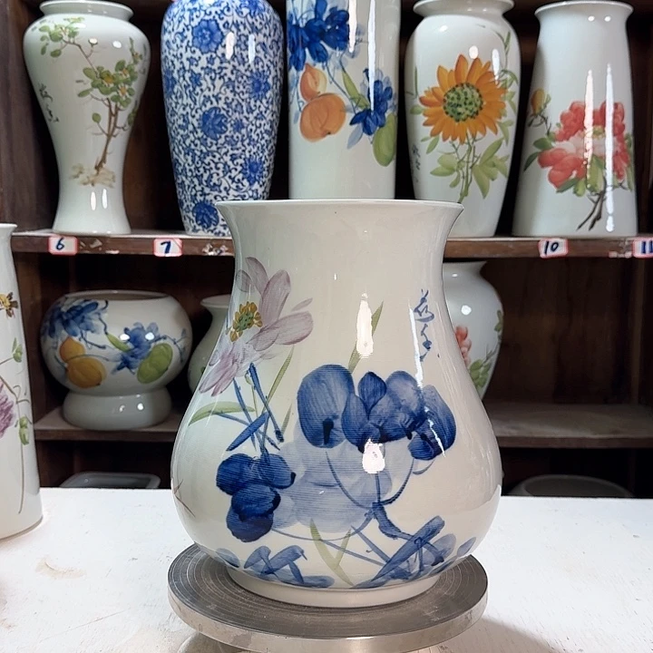 瓶鱼尾青花荷花高27 新款请陶瓷