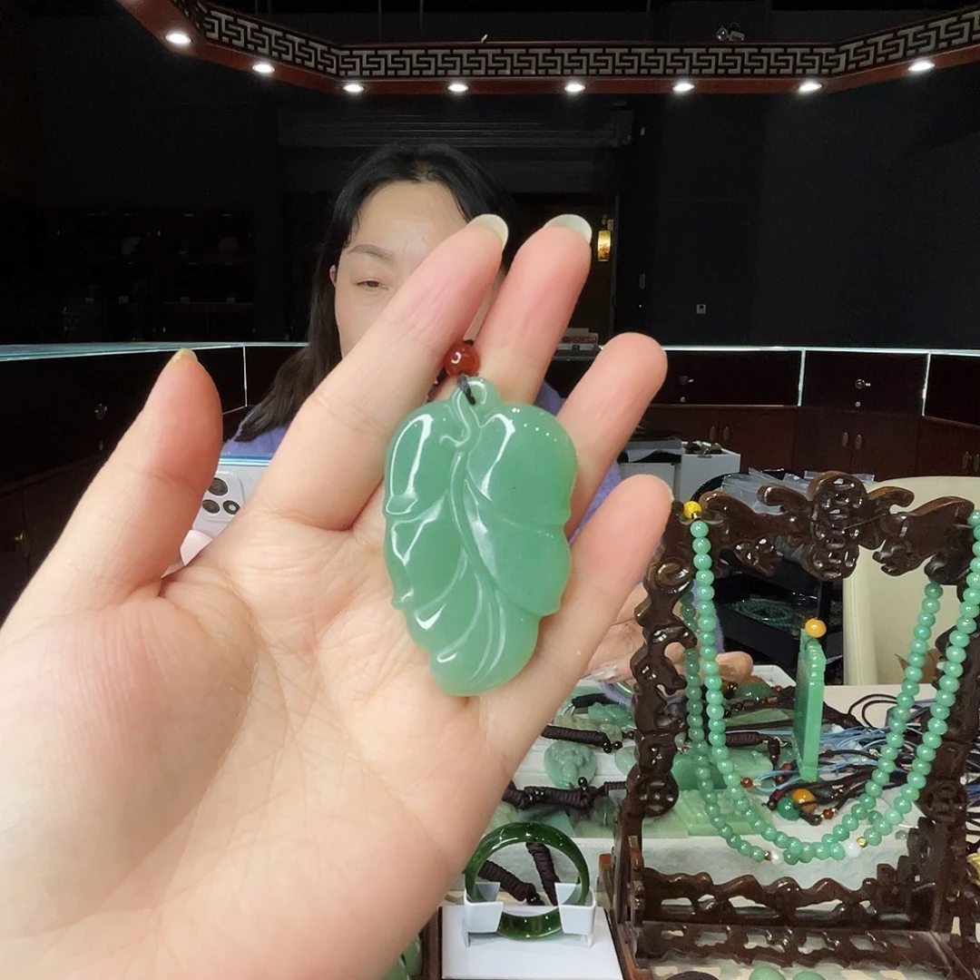 密玉（石英质玉）未镶嵌颈饰