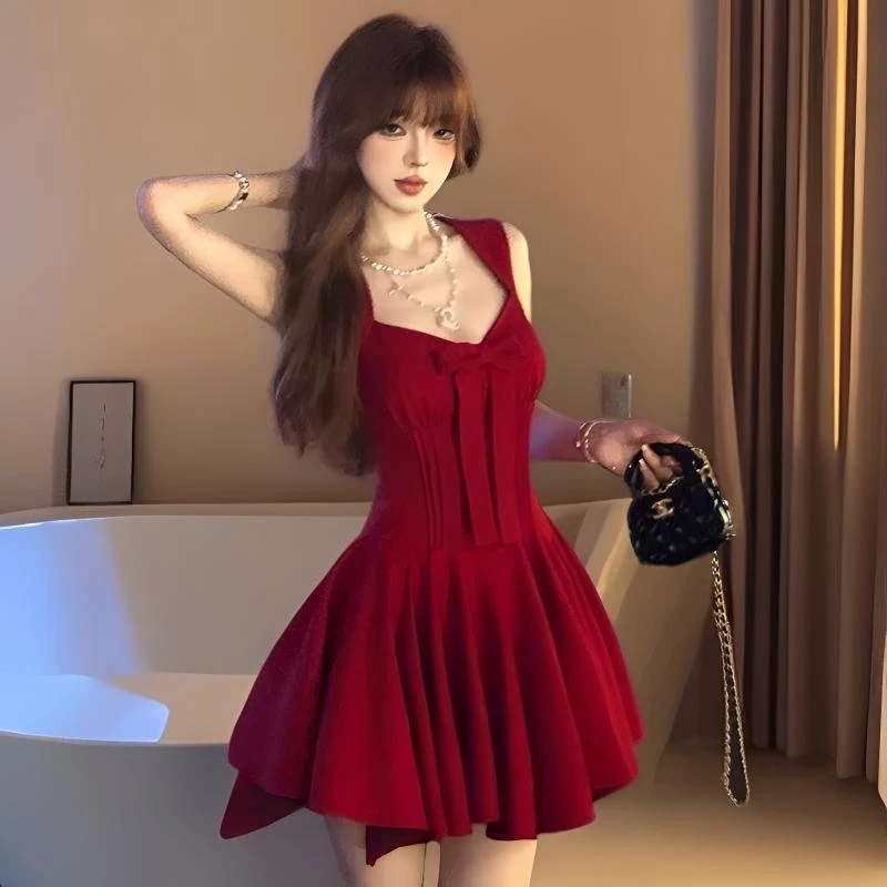 法式玫瑰辣妹纯欲风公主裙蝴蝶结感收腰显瘦生日无袖收腰连衣裙女