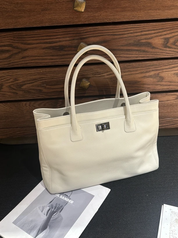 95新 Chanel/香奈儿 兜兜 CERF白色2.55手提包