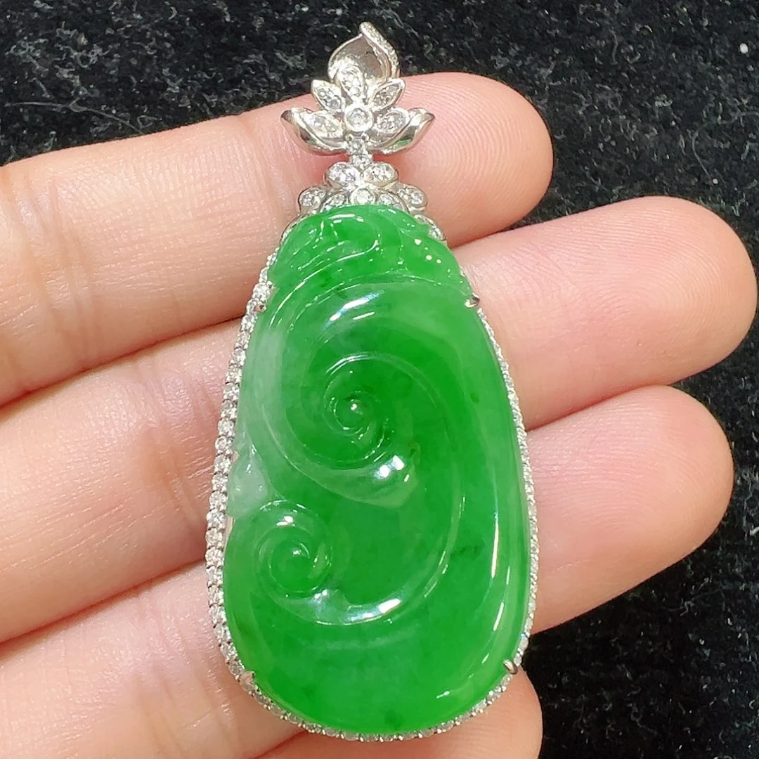 吊坠(不含链)18K金镶嵌翡翠