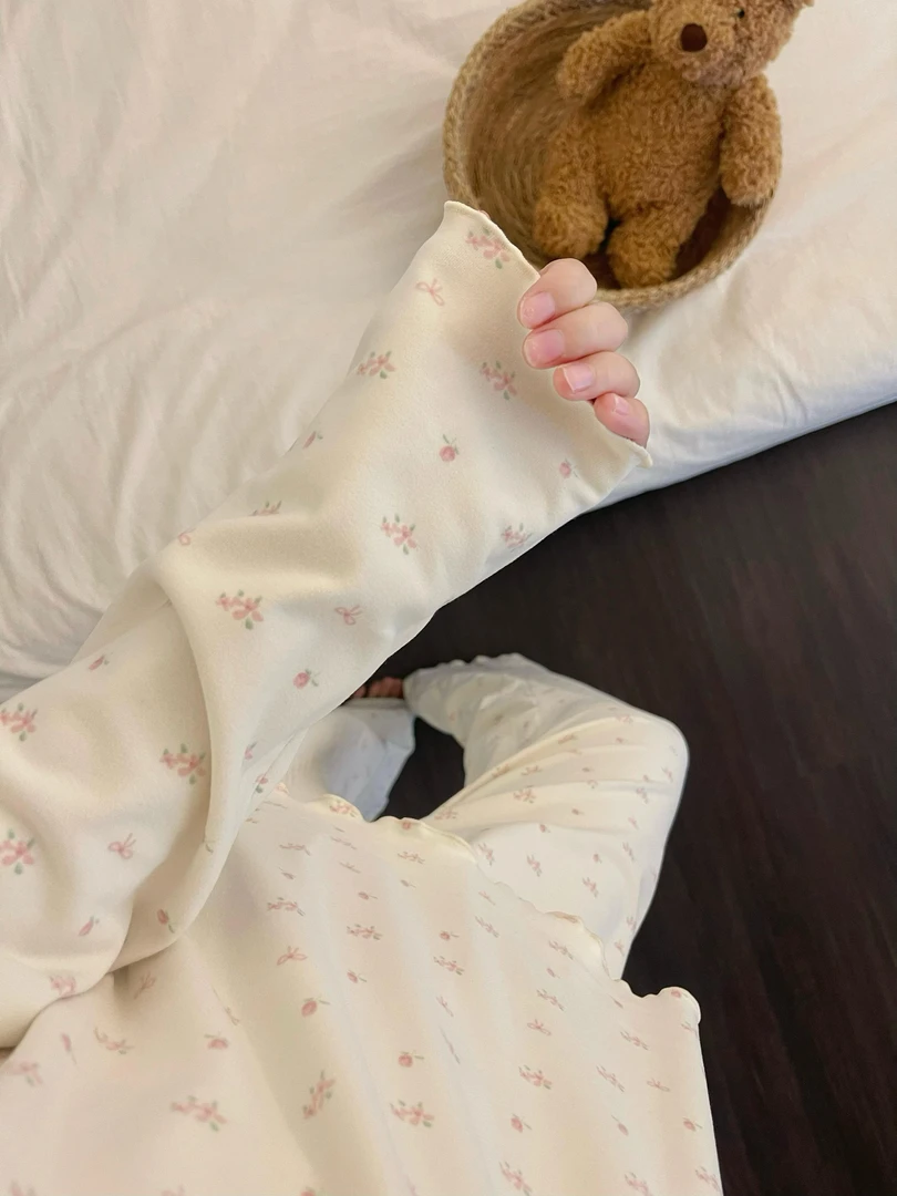 少女甜美可爱碎花德绒睡衣女秋冬季保暖新款ins风圆领家居服套装